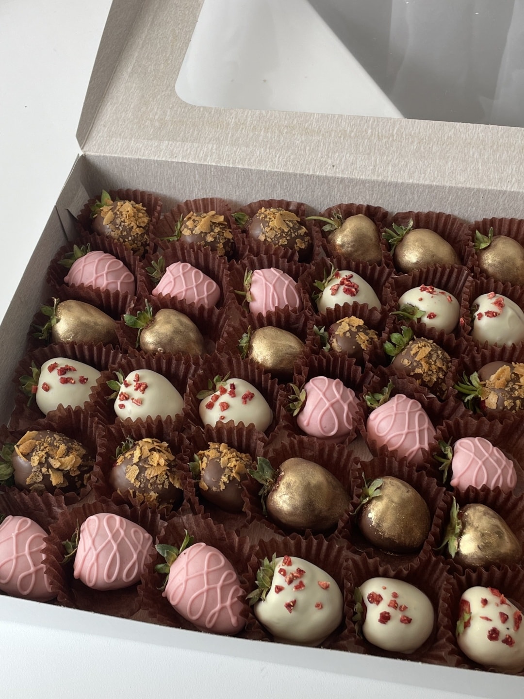 Strawberry kzt 876568 Клубника в шоколаде 40 см
