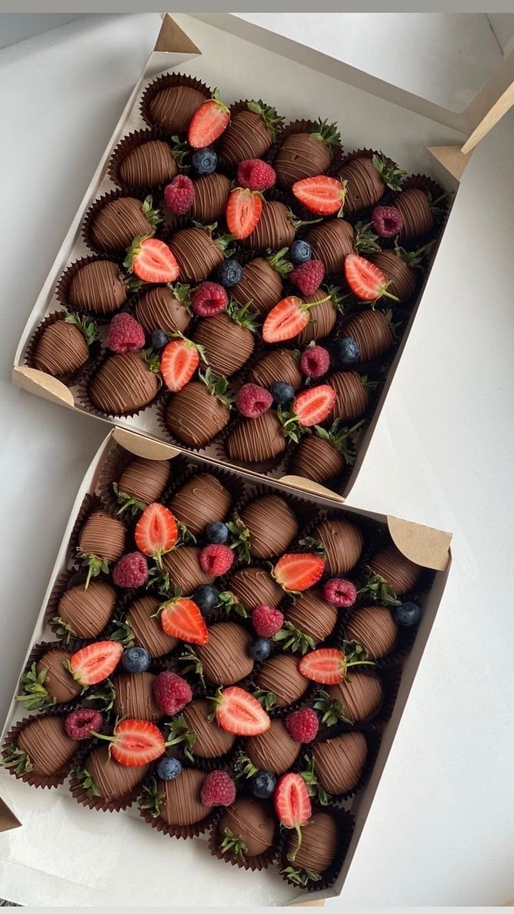 Chocolove.kz 411 Клубника в шоколаде 25 шт